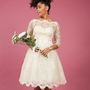 Chi Chi London Gilded Grace Lace Dress - Champagne